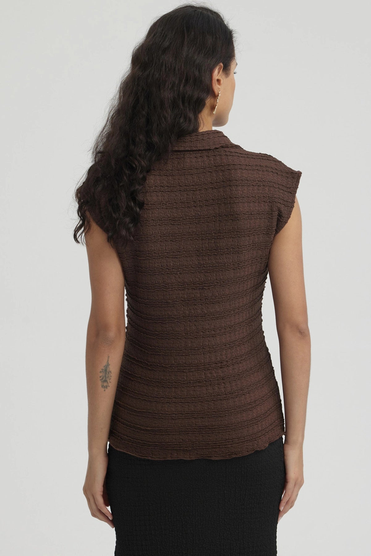 Polera Mujer Textura Abotonada Negro