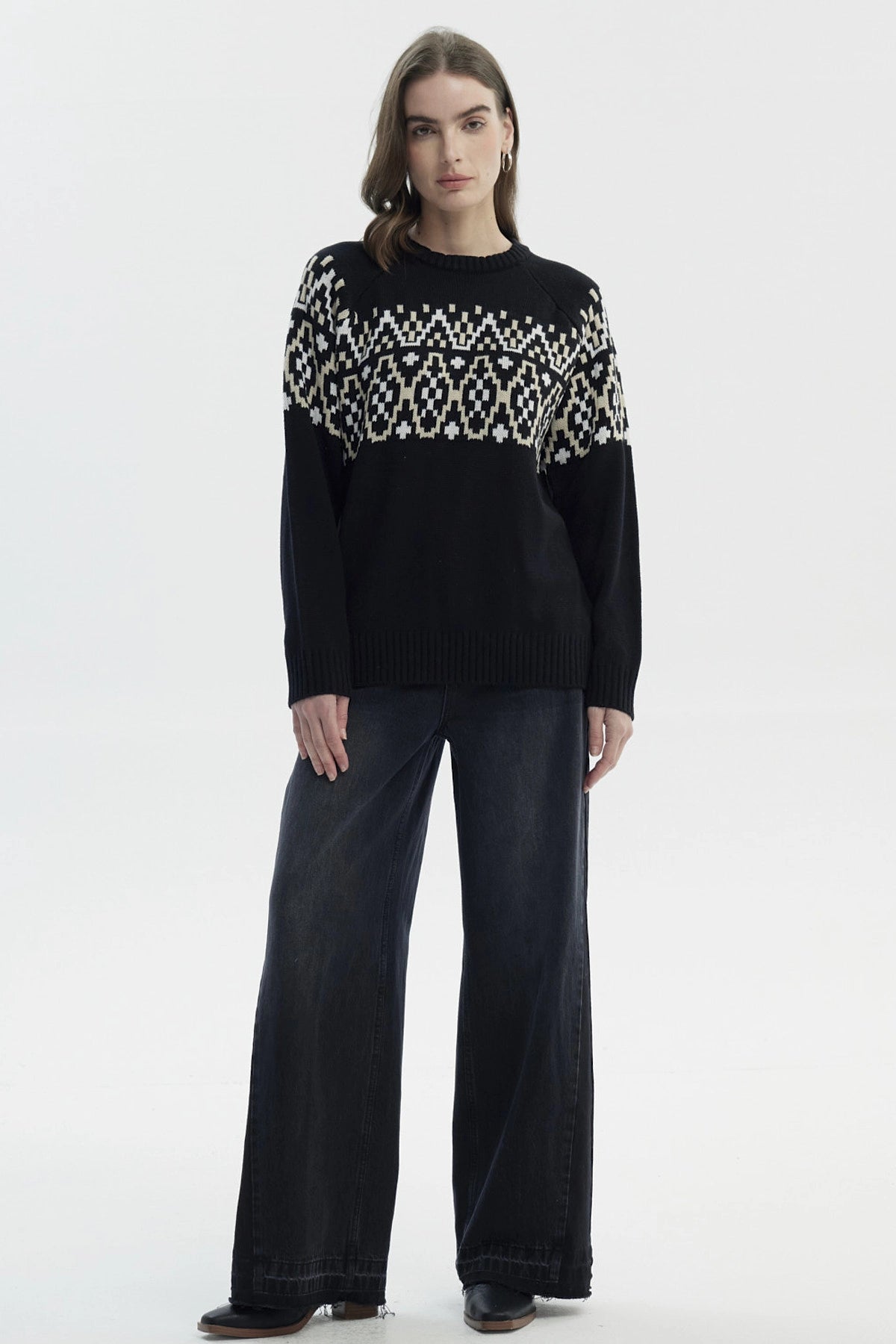 Sweater Mujer Slim Cuello Alto Negro
