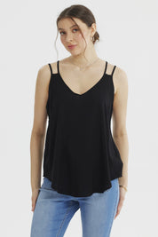 Peto negro mujer sin estampado con tirantes delgados y escote en V confeccionado en viscosa ideal para un look casual