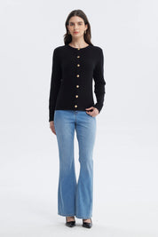 Sweater negro mujer con botones dorados al frente diseño sencillo elegante ideal para cualquier ocasión lisa