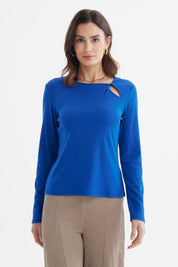 Polera azul mujer con abertura en el hombro y nudo moderno lisa