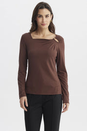 Polera Mujer Slim Café Claro