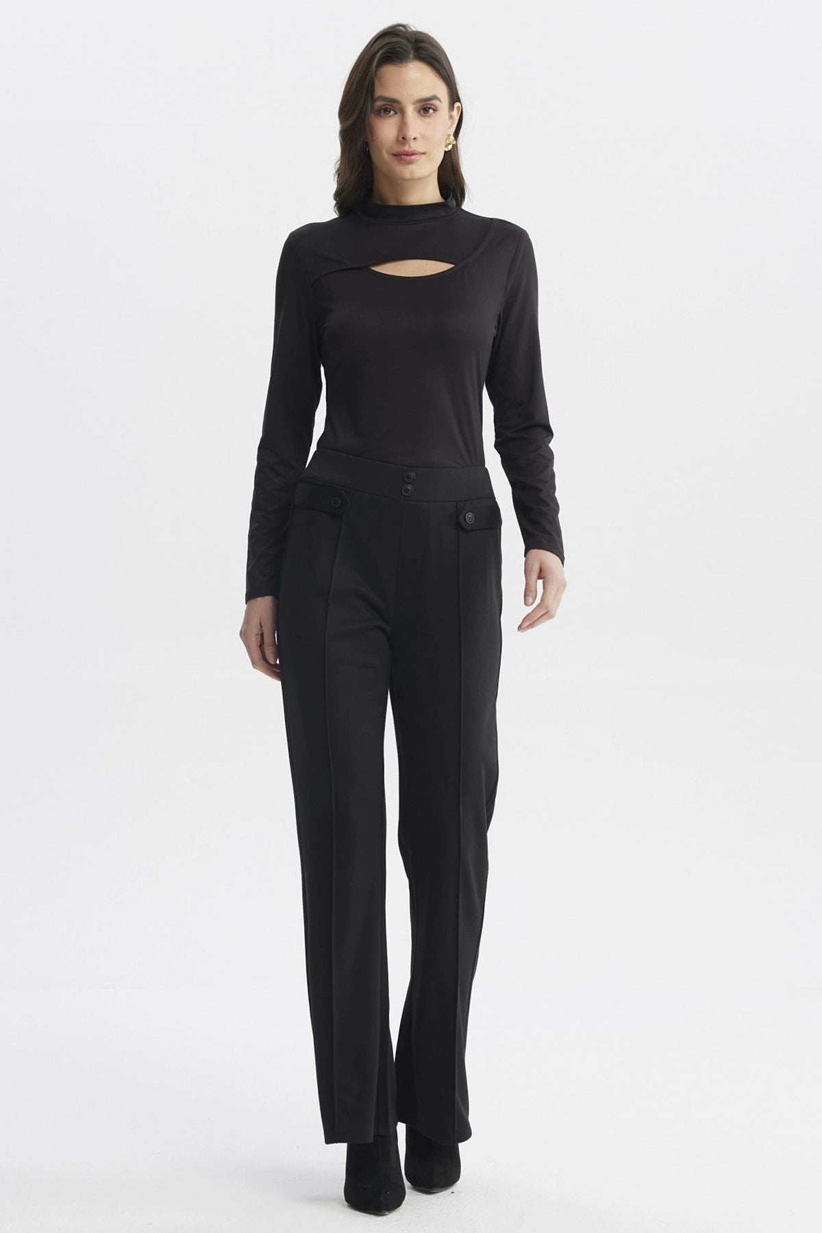 Polera Mujer Slim Cuello Apoyado Negro