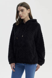 Polar Mujer Con Gorro Cerrado Negro