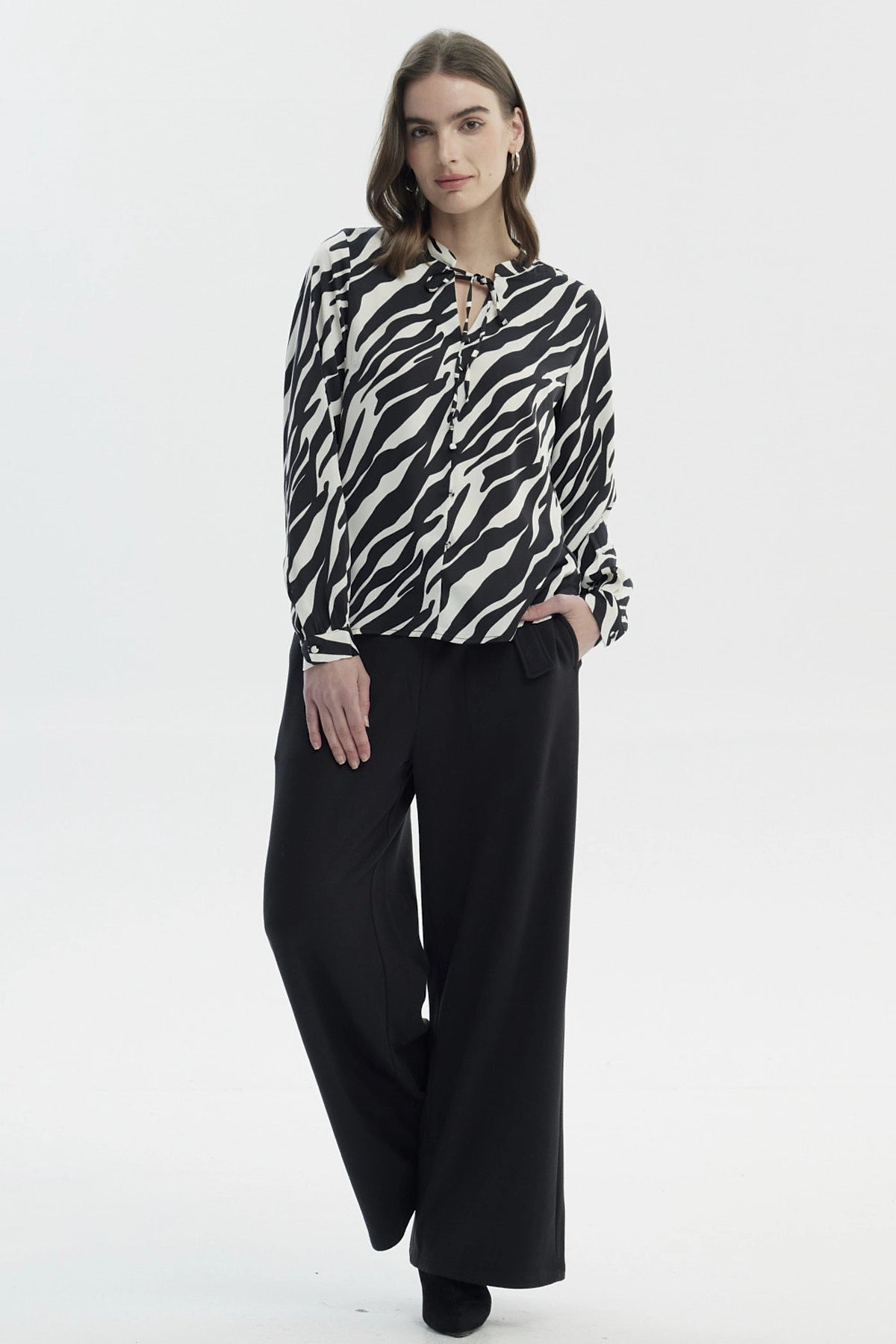 Blusa Mujer Cuello Mao Con Cordones Crudo