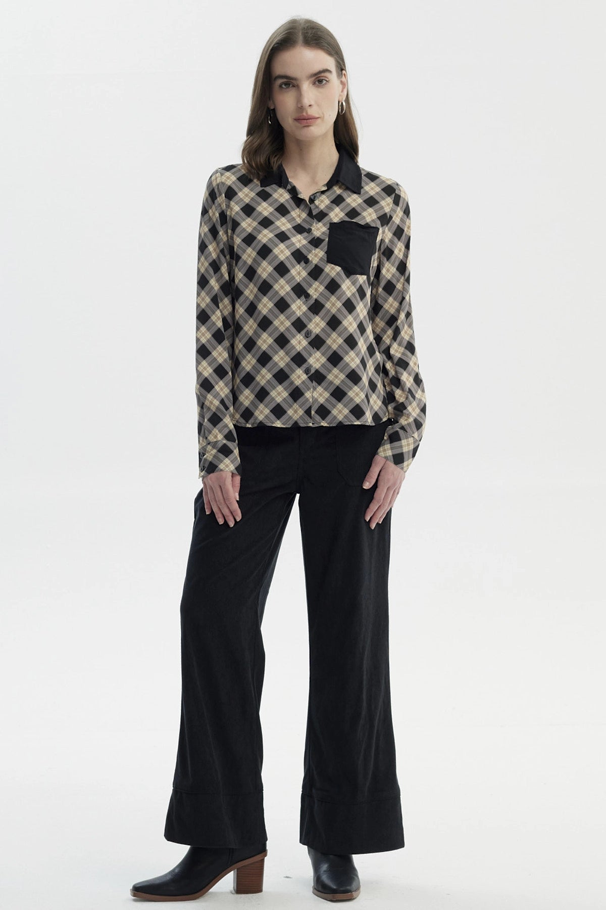 Blusa Mujer Cuello Camisero Y Diseño Negro/Beige