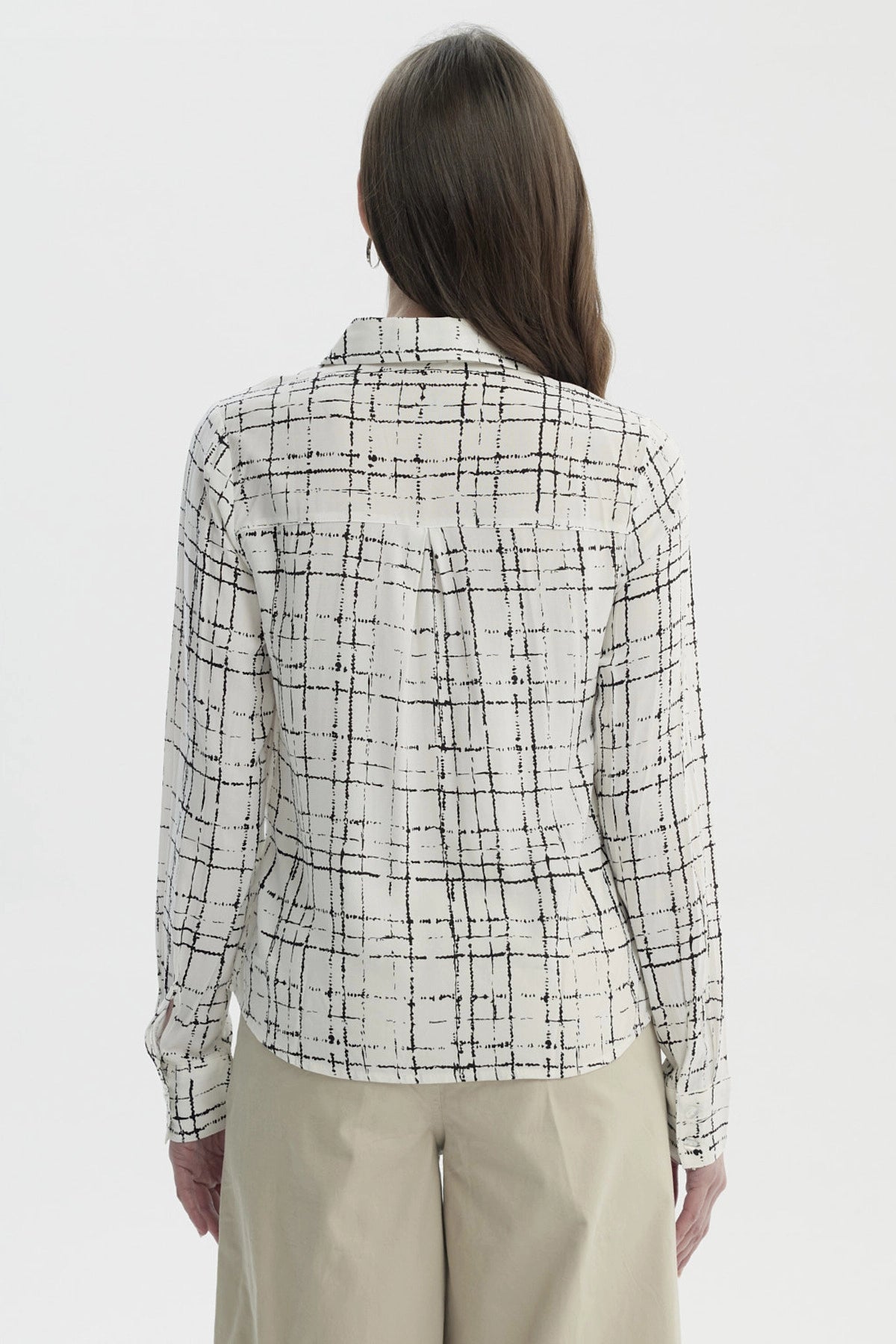 Blusa Mujer Cuello Camisero Y Diseño Crudo