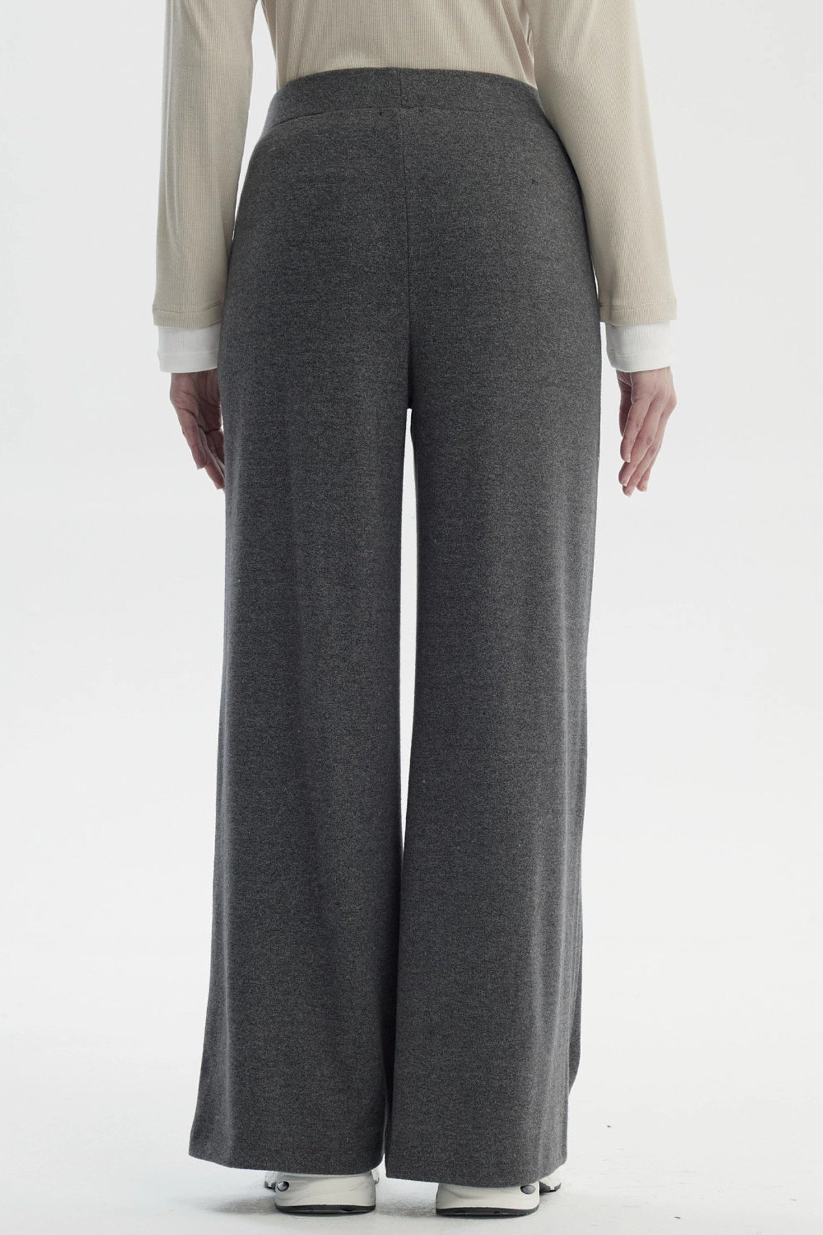 Pantalón Mujer Camman Calce Recto Cortes Gris