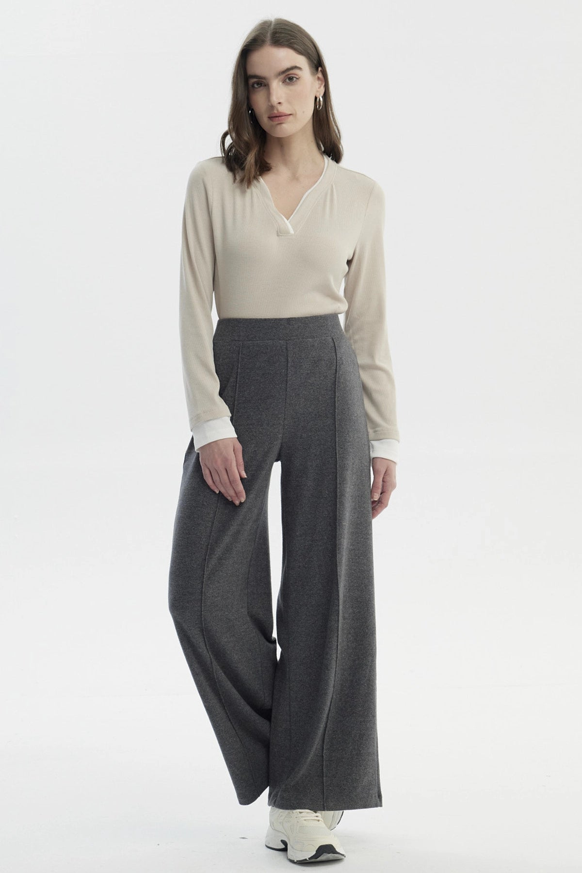 Pantalón Mujer Camman Calce Recto Cortes Gris