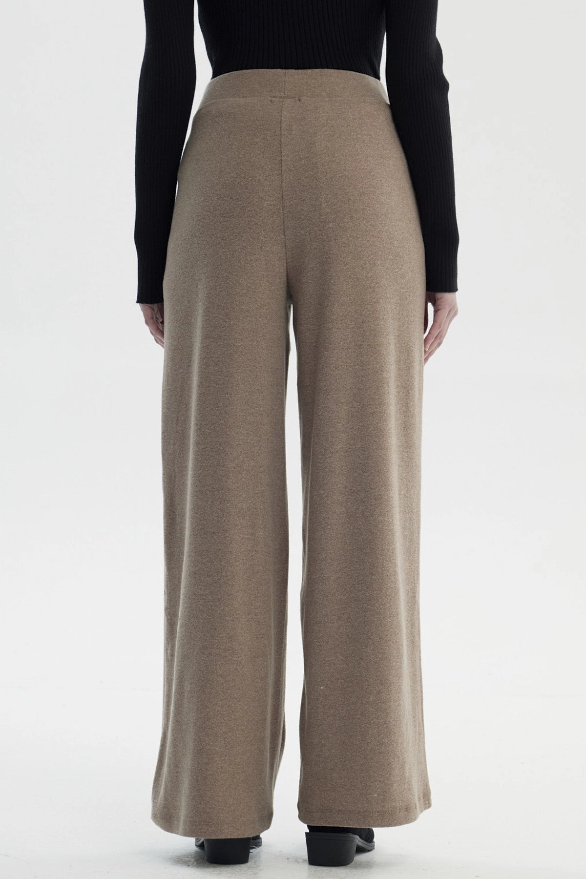 Pantalón Mujer Camman Calce Recto Cortes Taupe