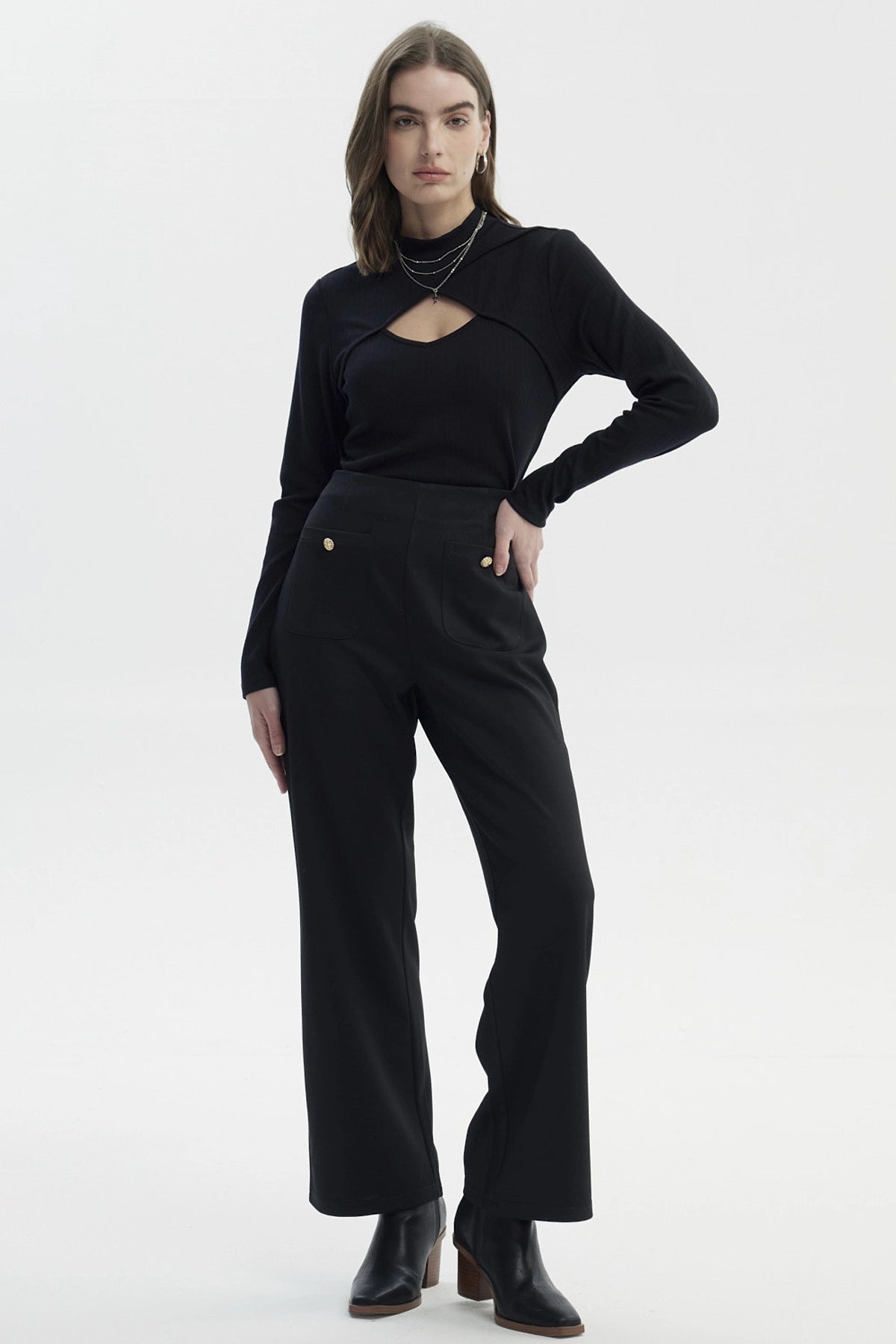 Pantalón Mujer Calce Recto Negro