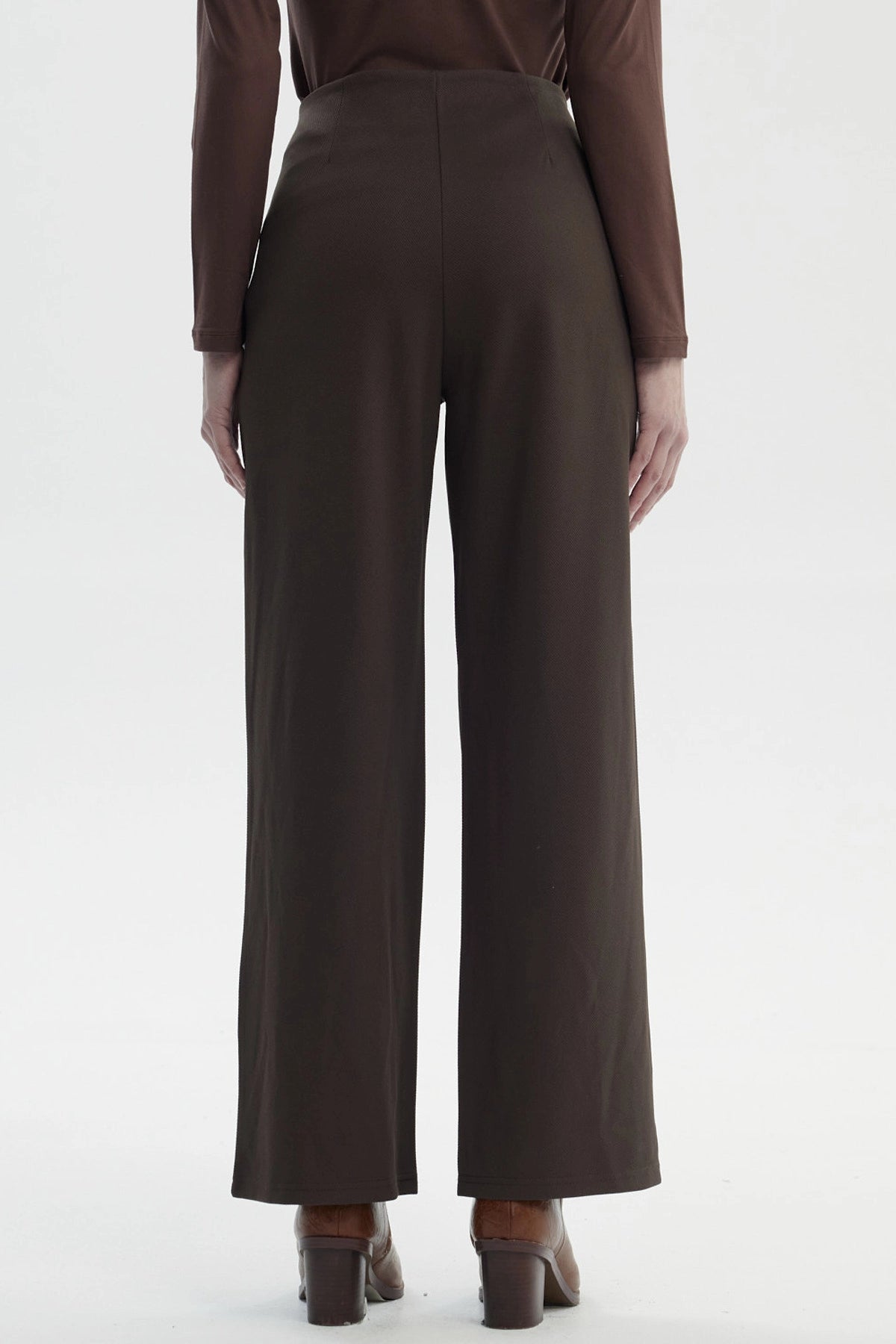 Pantalón Mujer Calce Recto Chocolate