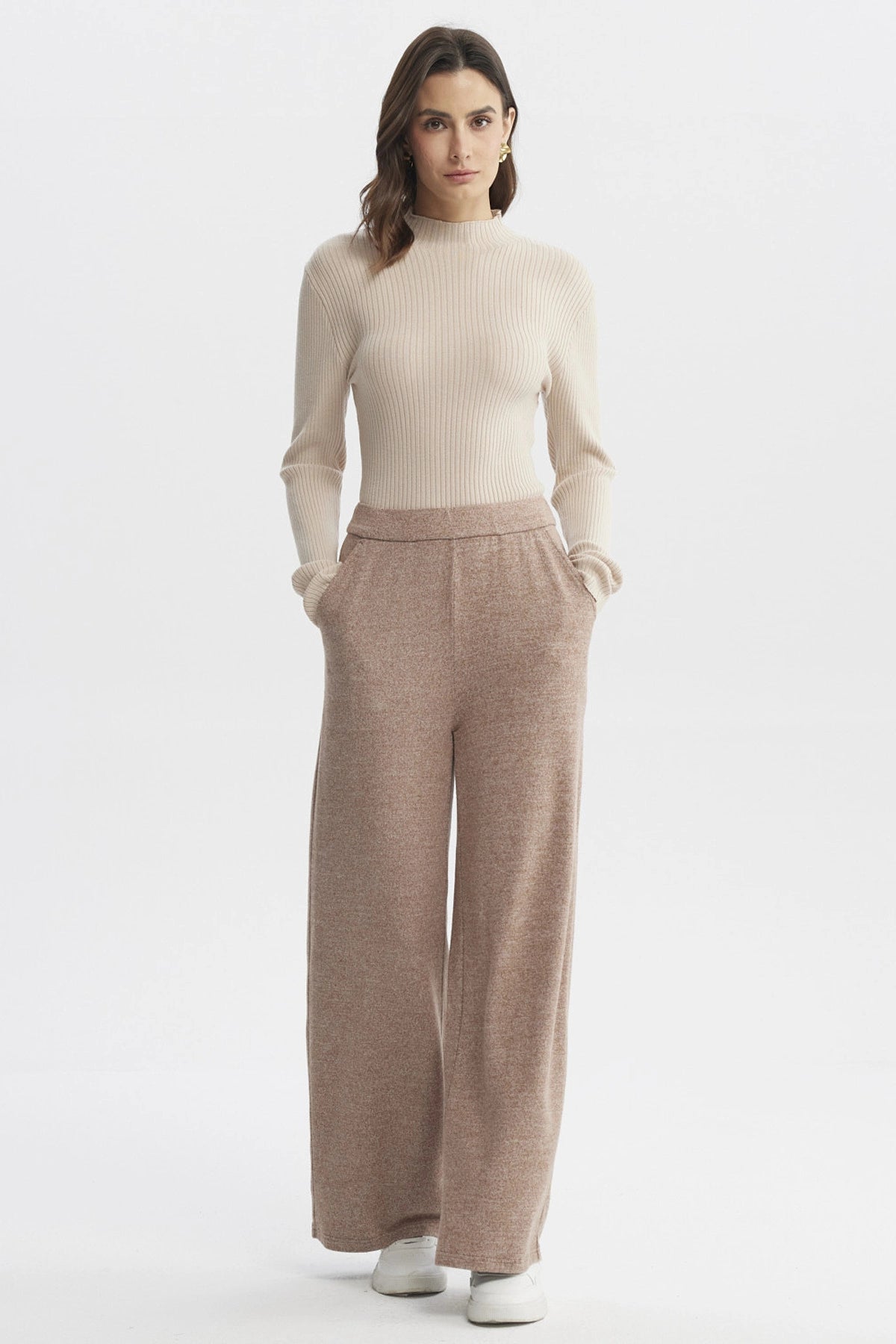 Pantalón Mujer Recto Café