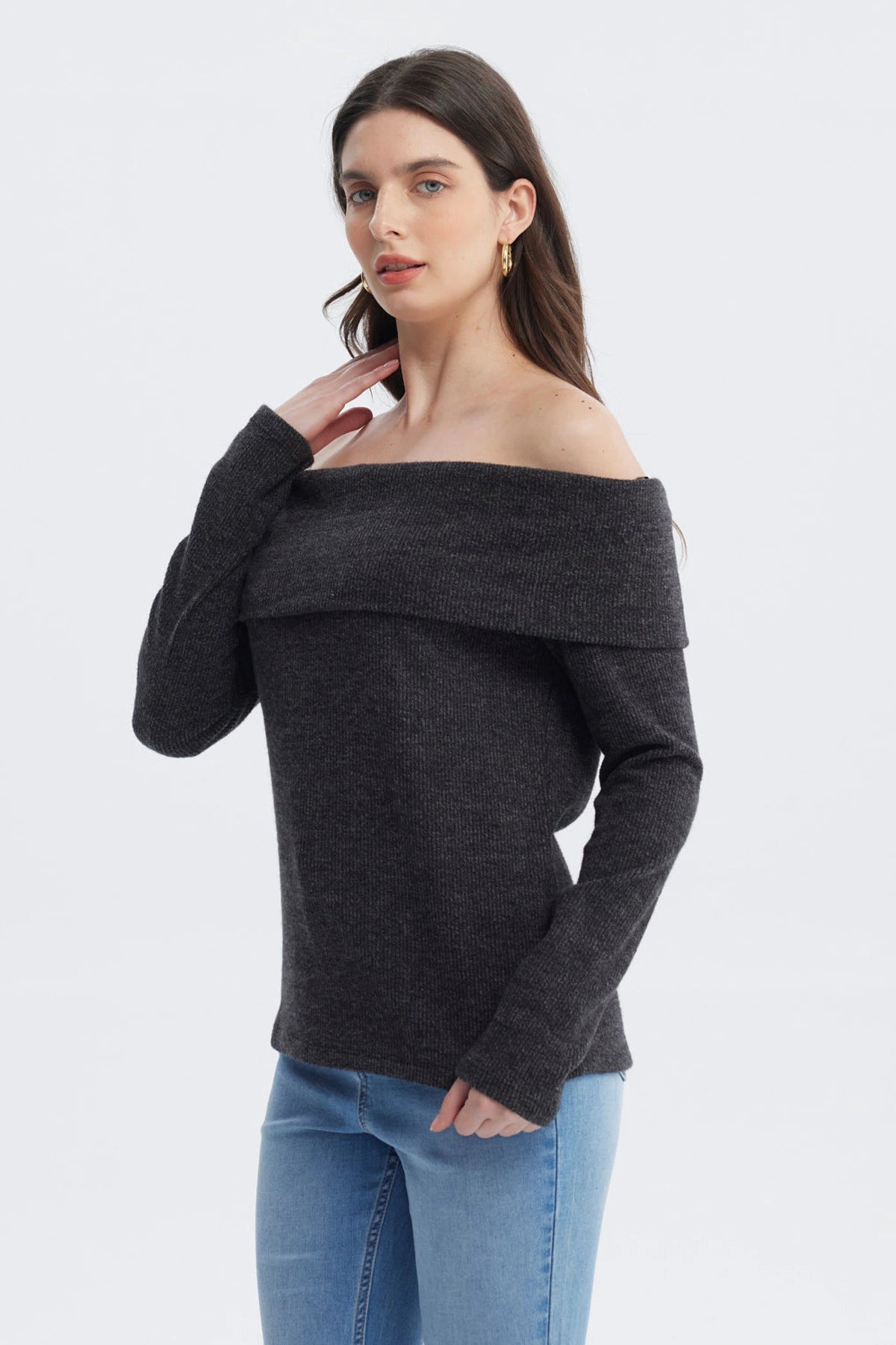 Sweater Mujer Slim Hombro Descubierto Negro
