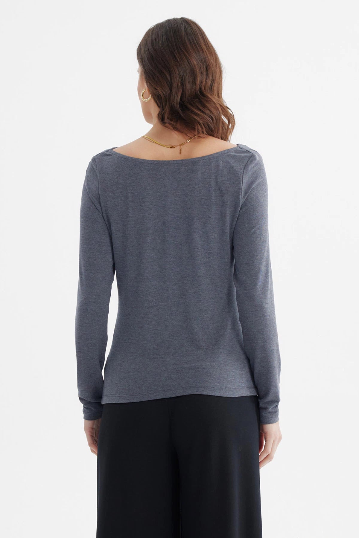 Polera Mujer Slim Gris Oscuro
