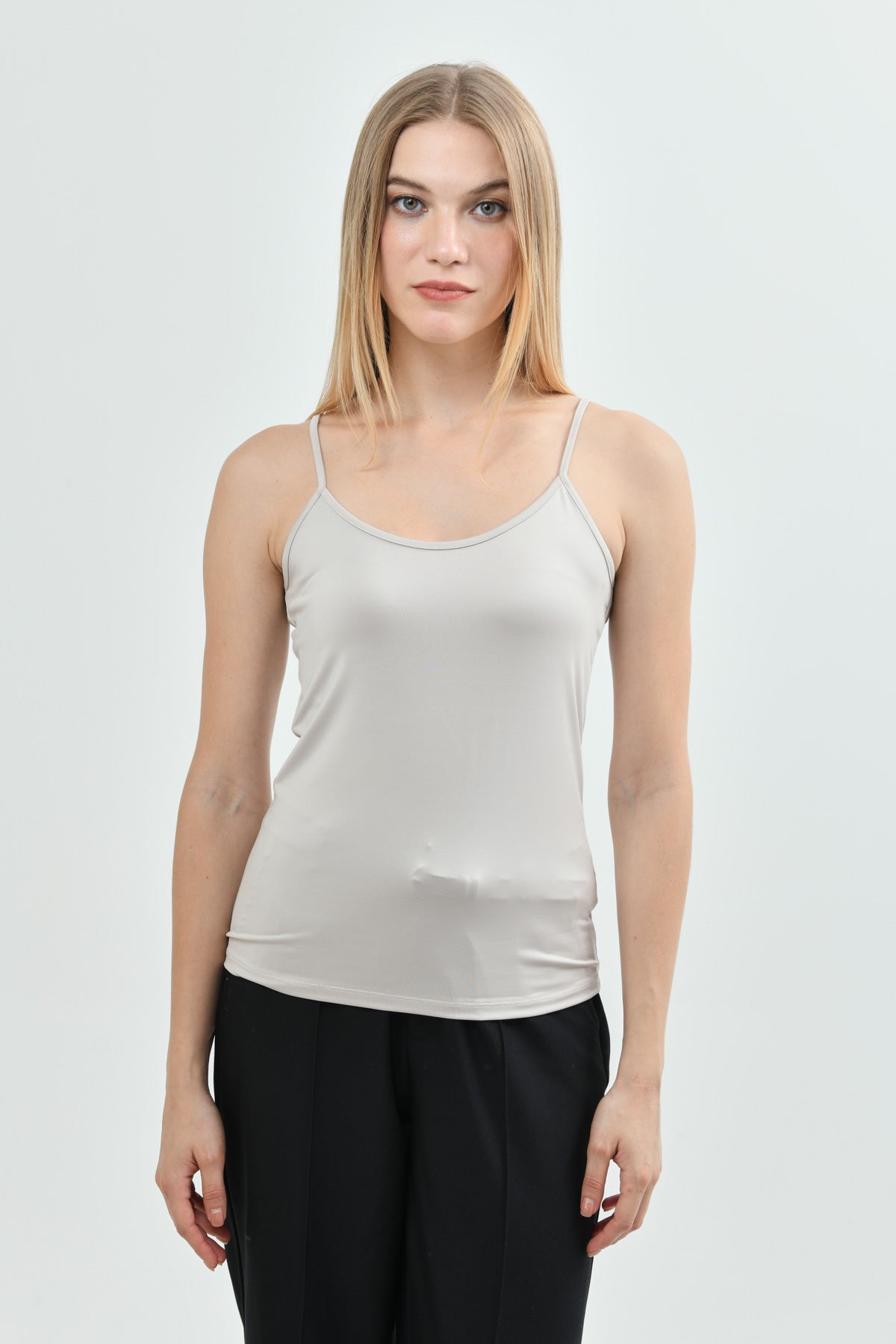 Peto Básico Tirante Mujer Beige