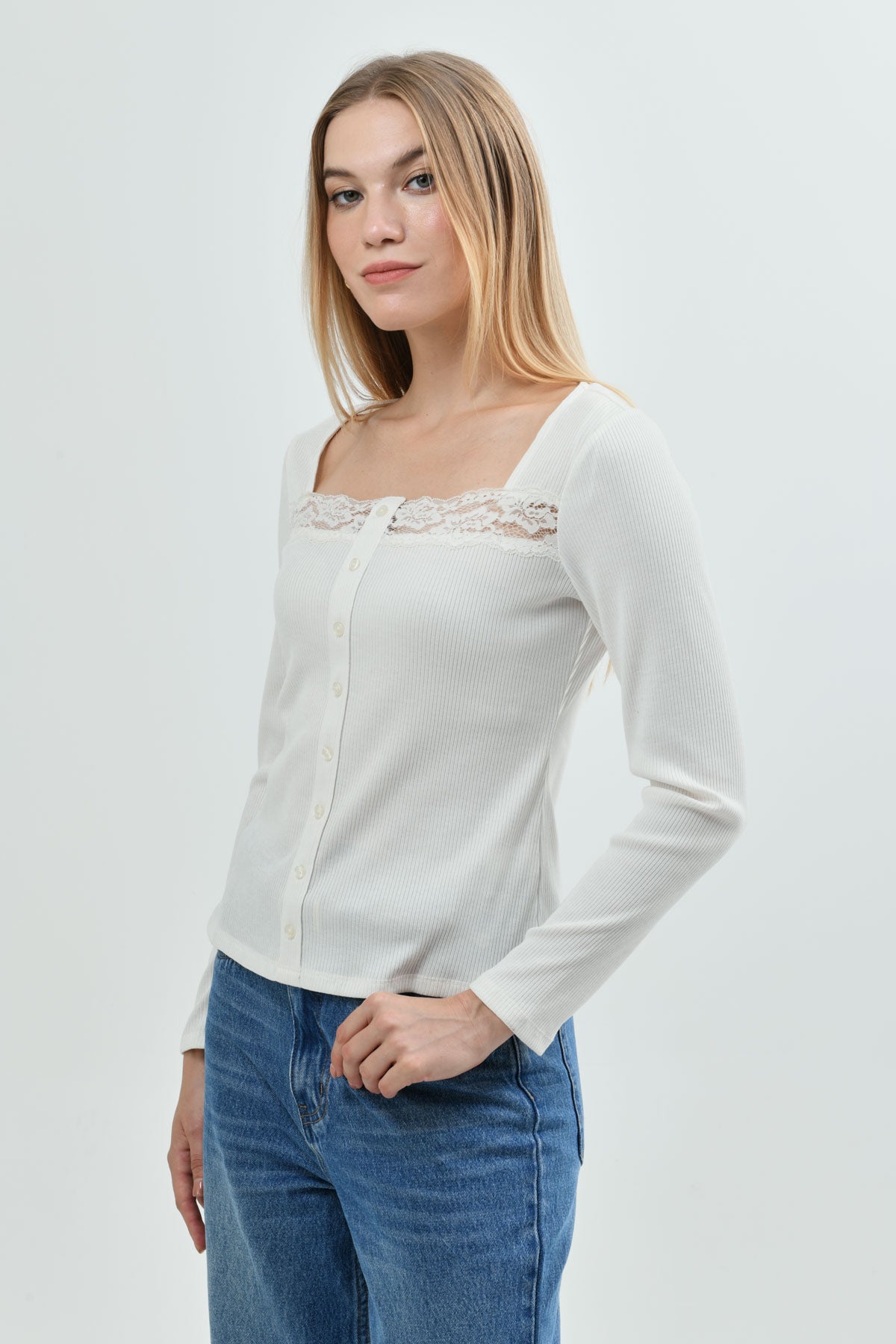 Polera Mujer Slim Fit Crema