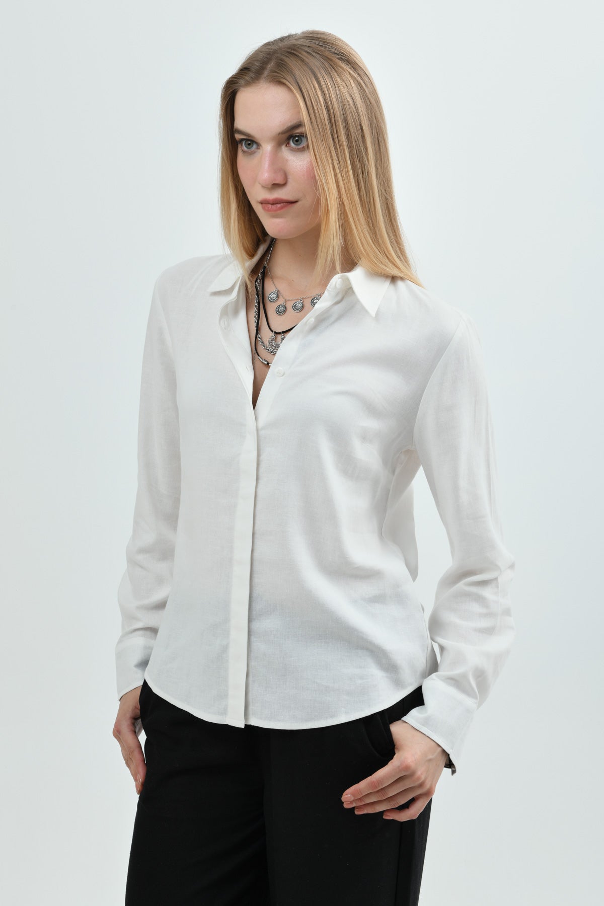 Blusa Cuello Camisero Mujer Crema