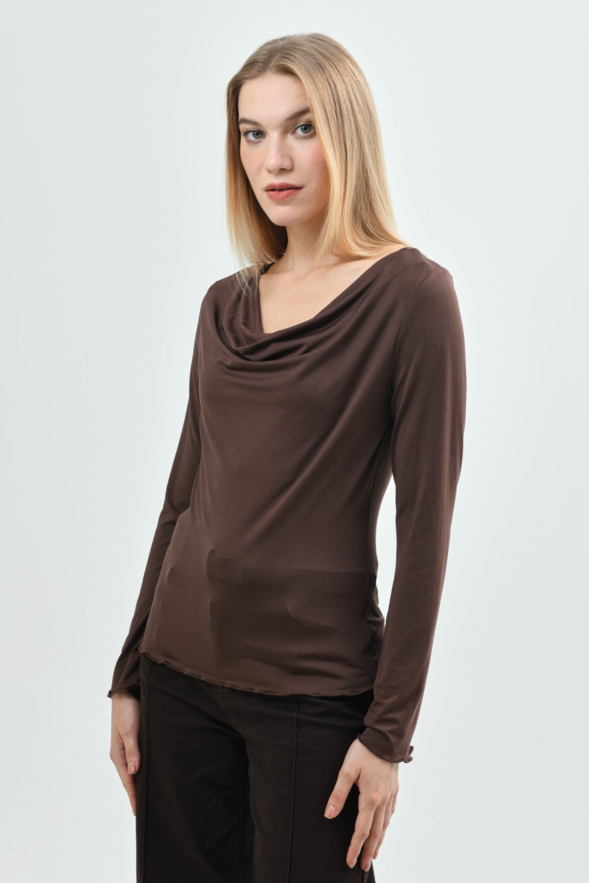Polera Mujer Slim Café Oscuro