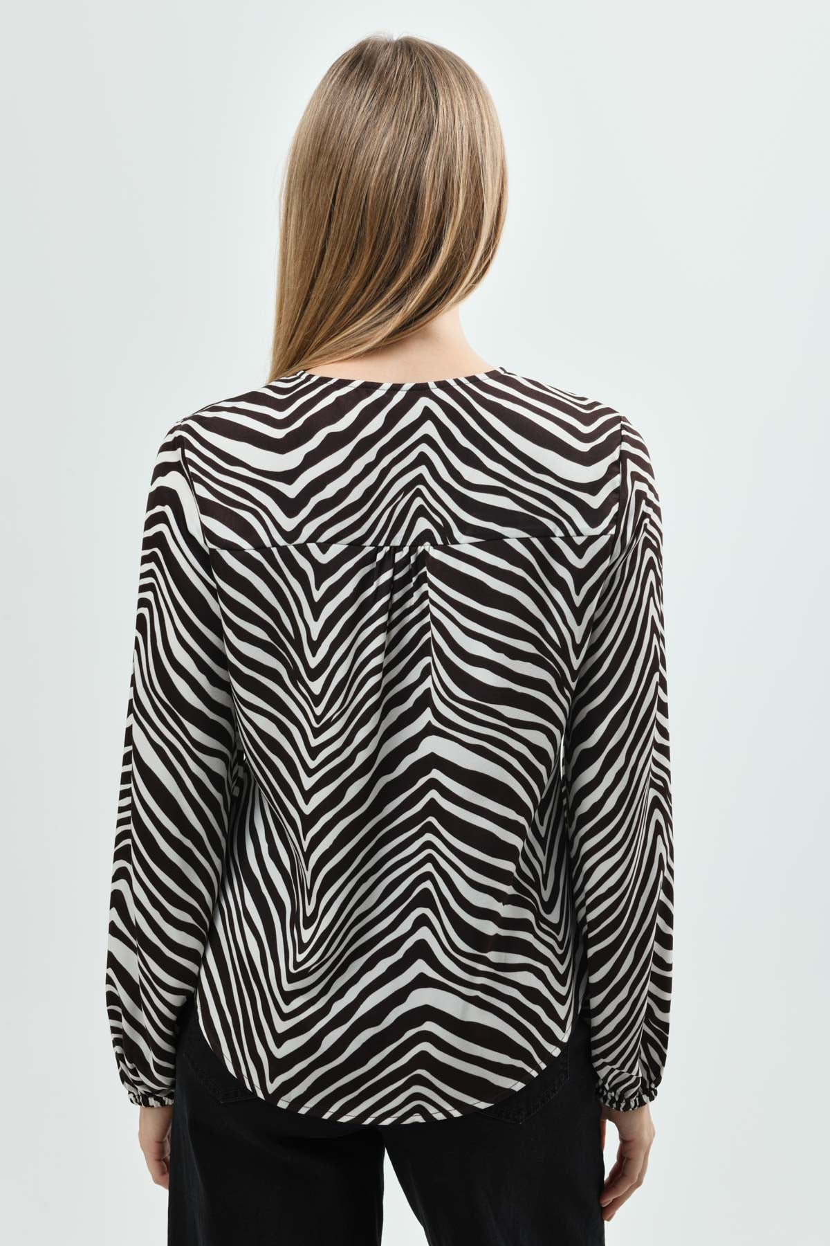 Blusa Mujer Clásica Beige