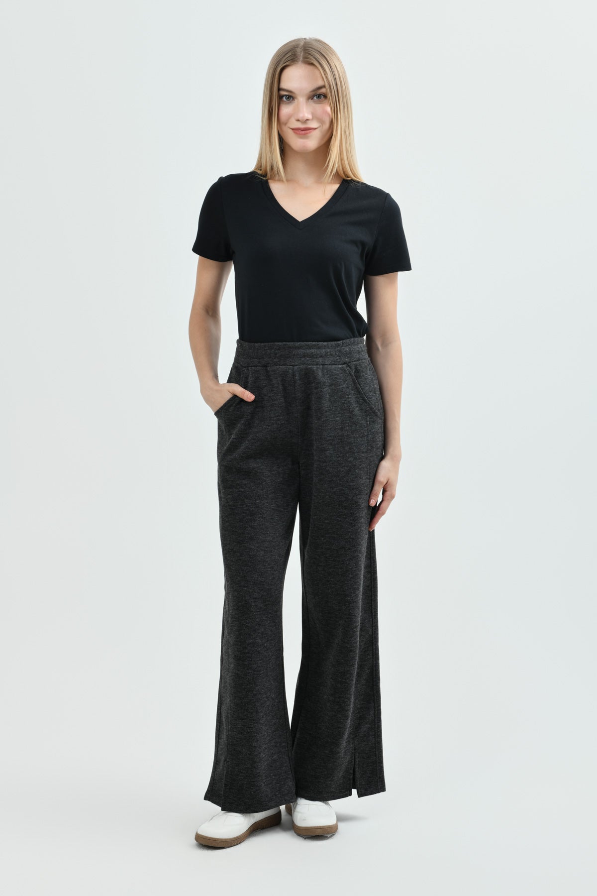 Pantalón Buzo Mujer Calce Recto Gris