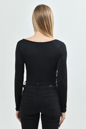 Polera Mujer Slim Fit Negro