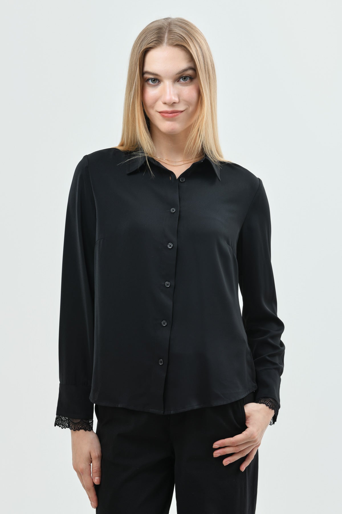 Blusa Mujer Cuello Camisero Negro