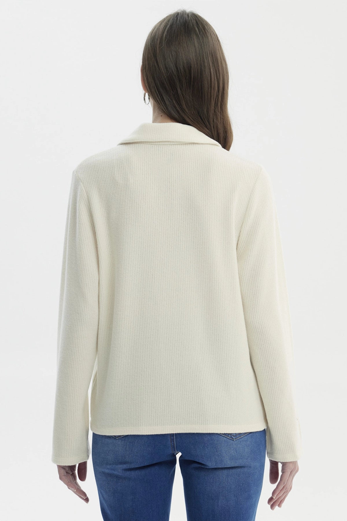 Sweater Mujer Slim Cuello Camisero Crema