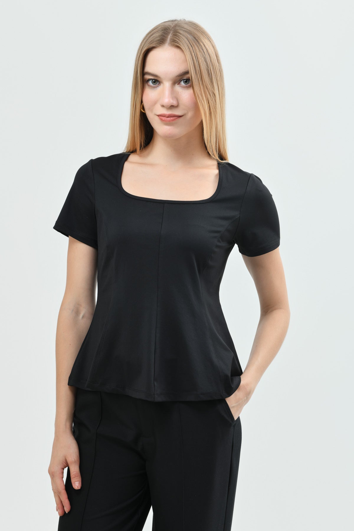 Polera Mujer Slim Fit Negro