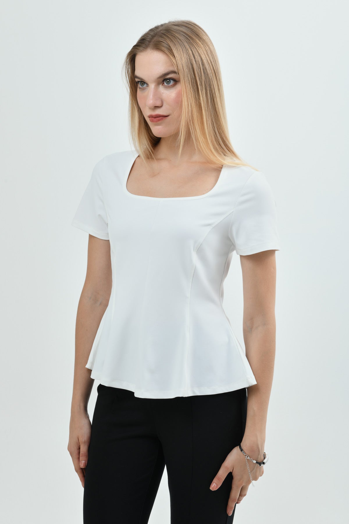 Polera Mujer Slim Fit Crudo