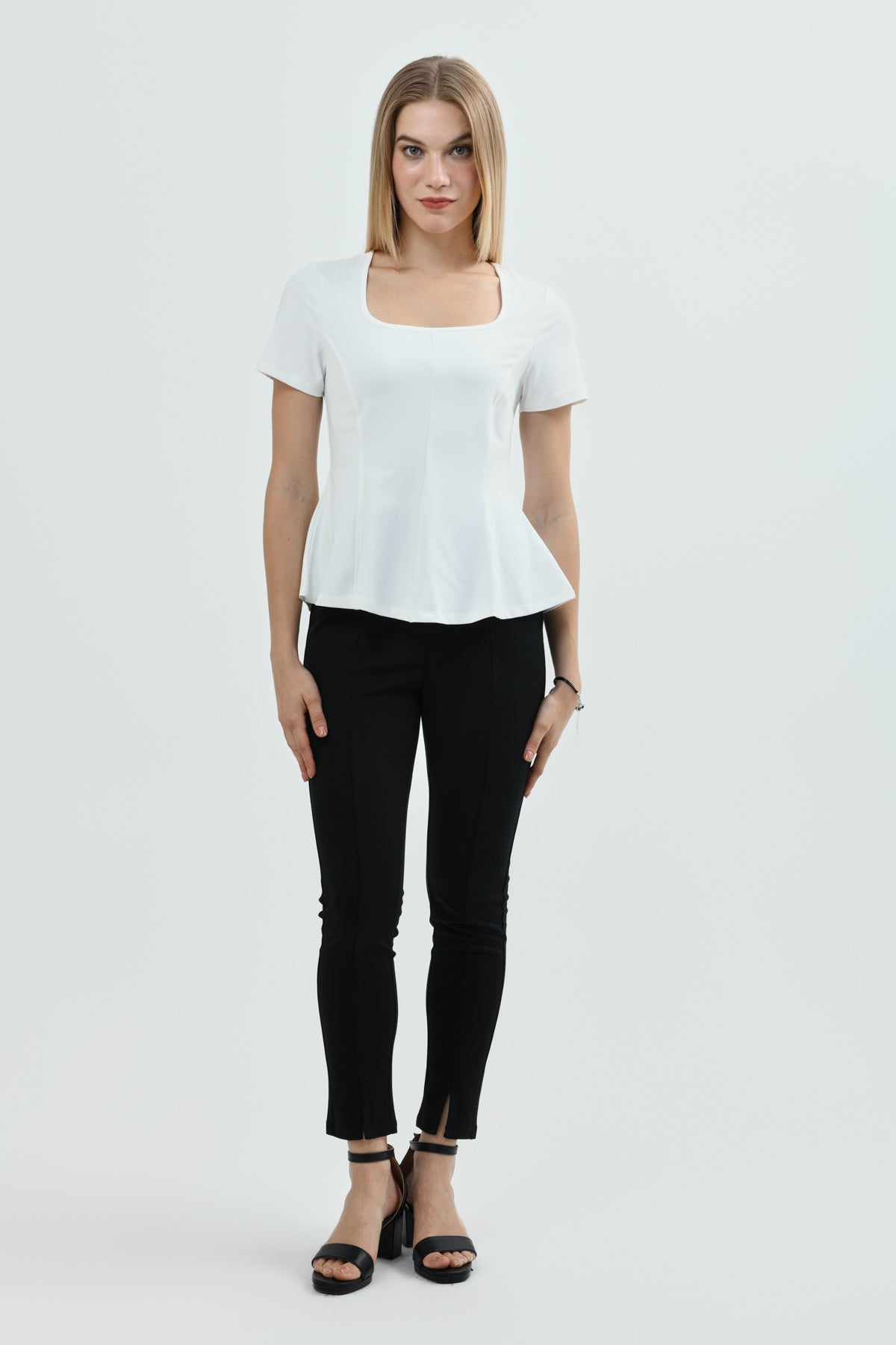 Polera Mujer Slim Fit Crudo