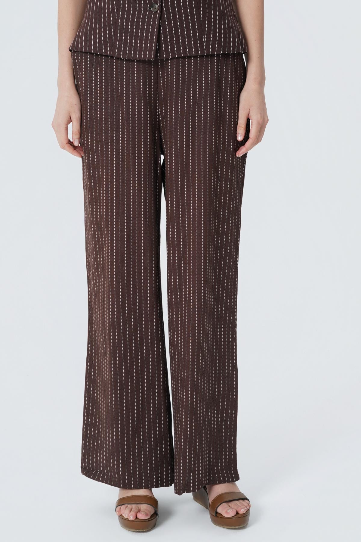 Pantalón Calce Recto Mujer Café