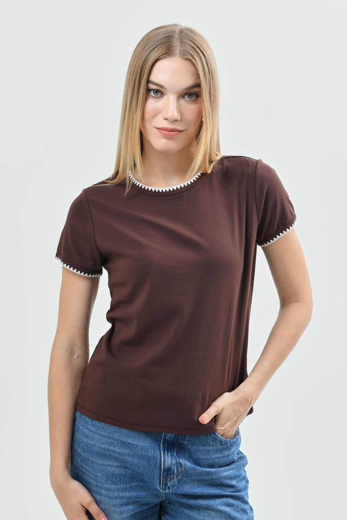 Polera Mujer Loose Café Oscuro