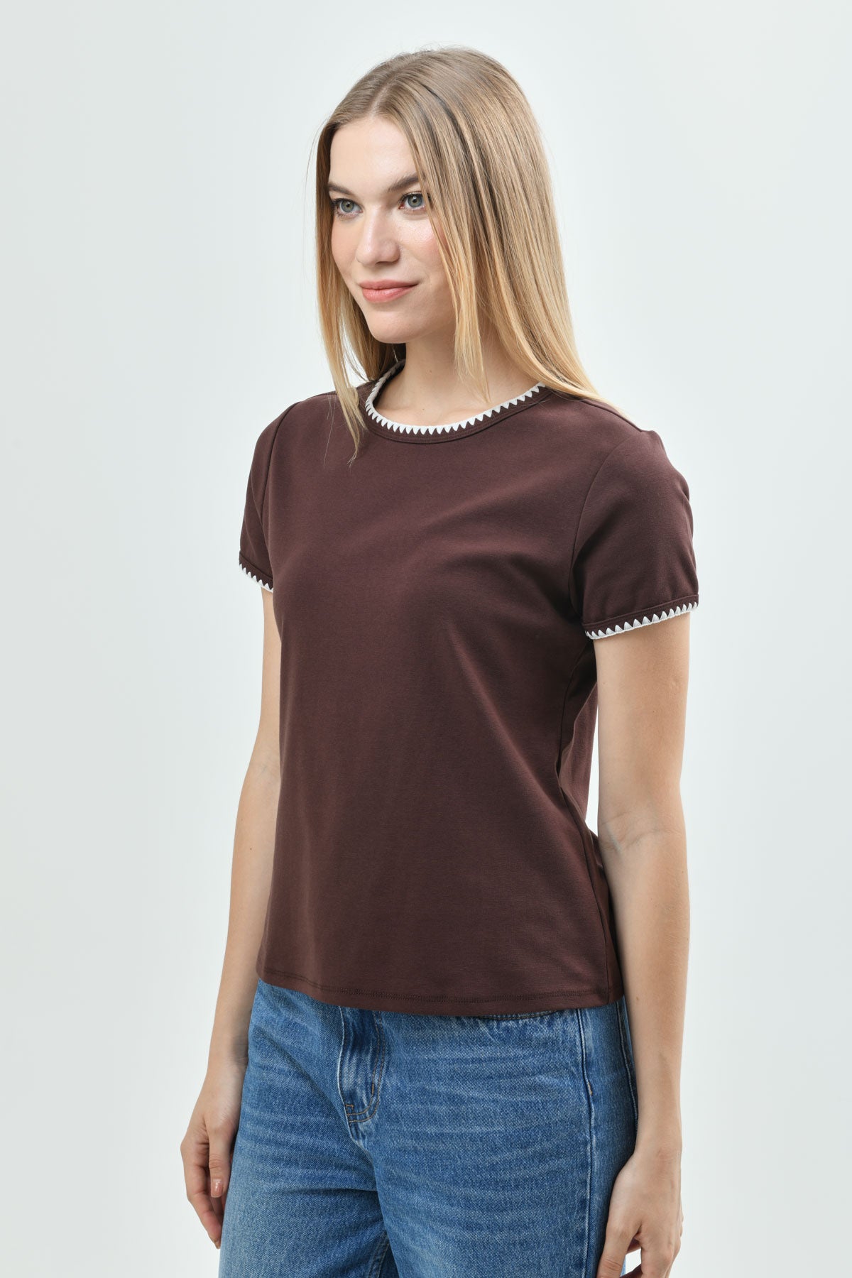 Polera Mujer Loose Café Oscuro