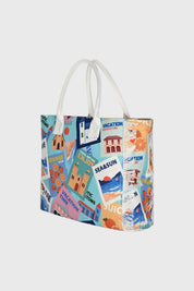 Bolsa celeste con estampado de postales de viaje y frutas en colores vivos diseño retro y divertido sin cierre