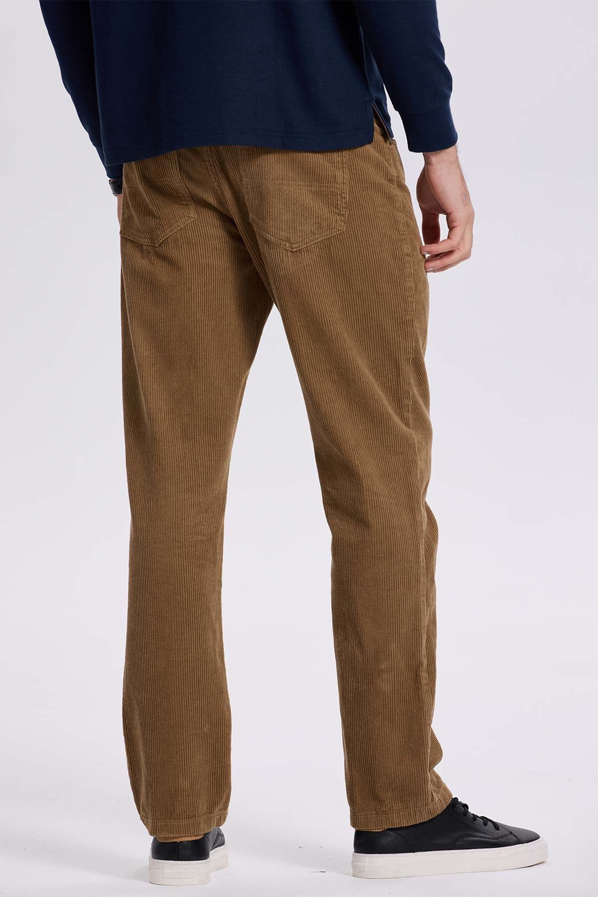 Pantalón Hombre Básico Cotelé Café