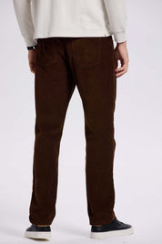 Pantalón Hombre Básico Cotelé Café