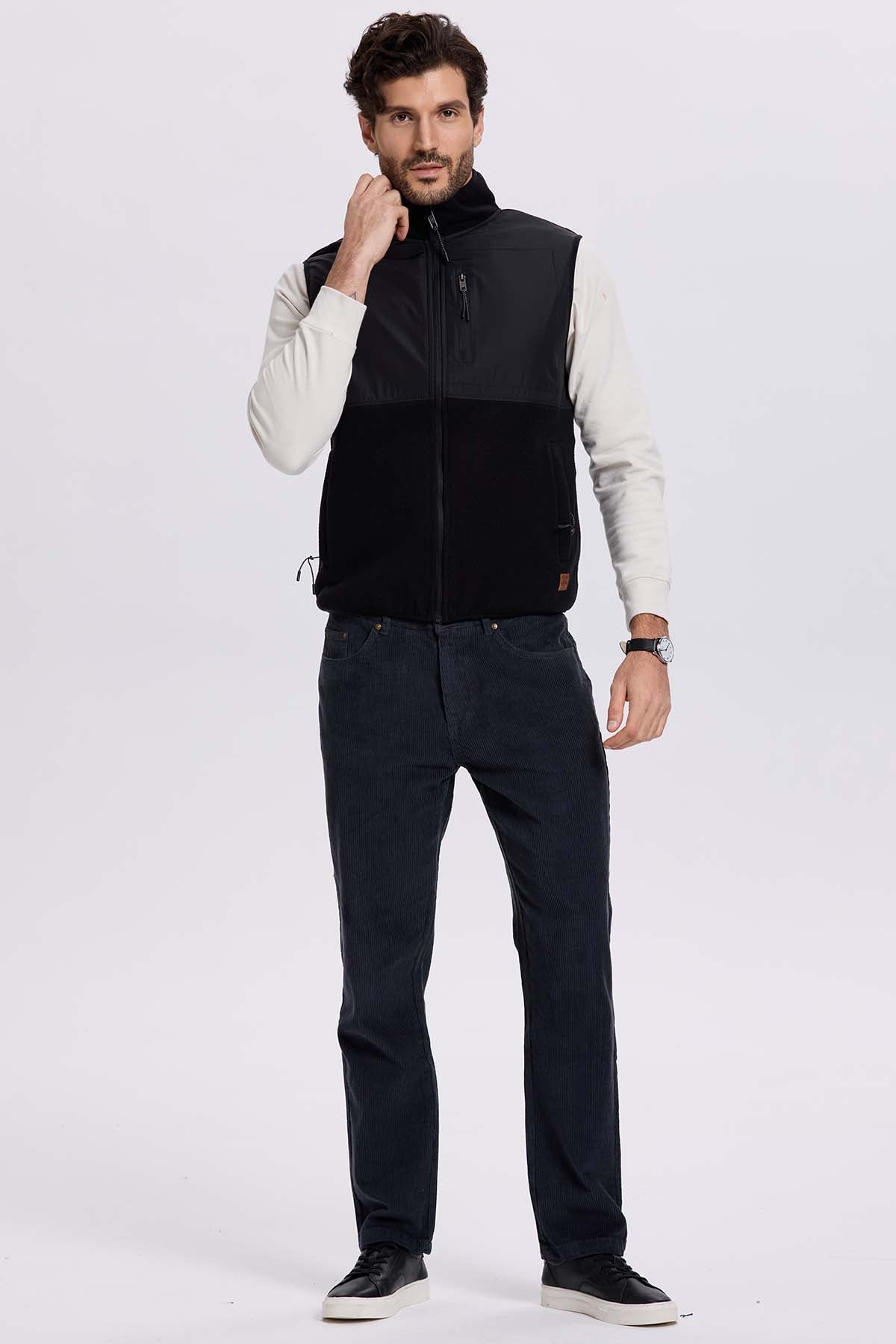 Polar Hombre Negro
