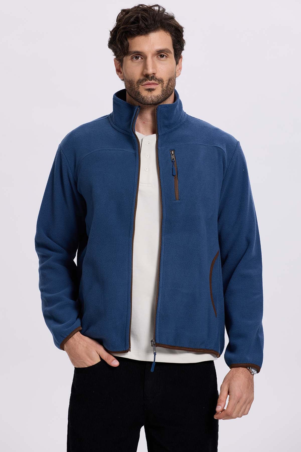 Polar Hombre Azul