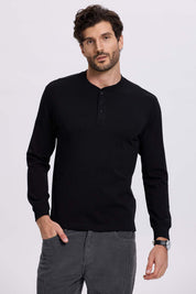 Polera Hombre Tres Botones Negro
