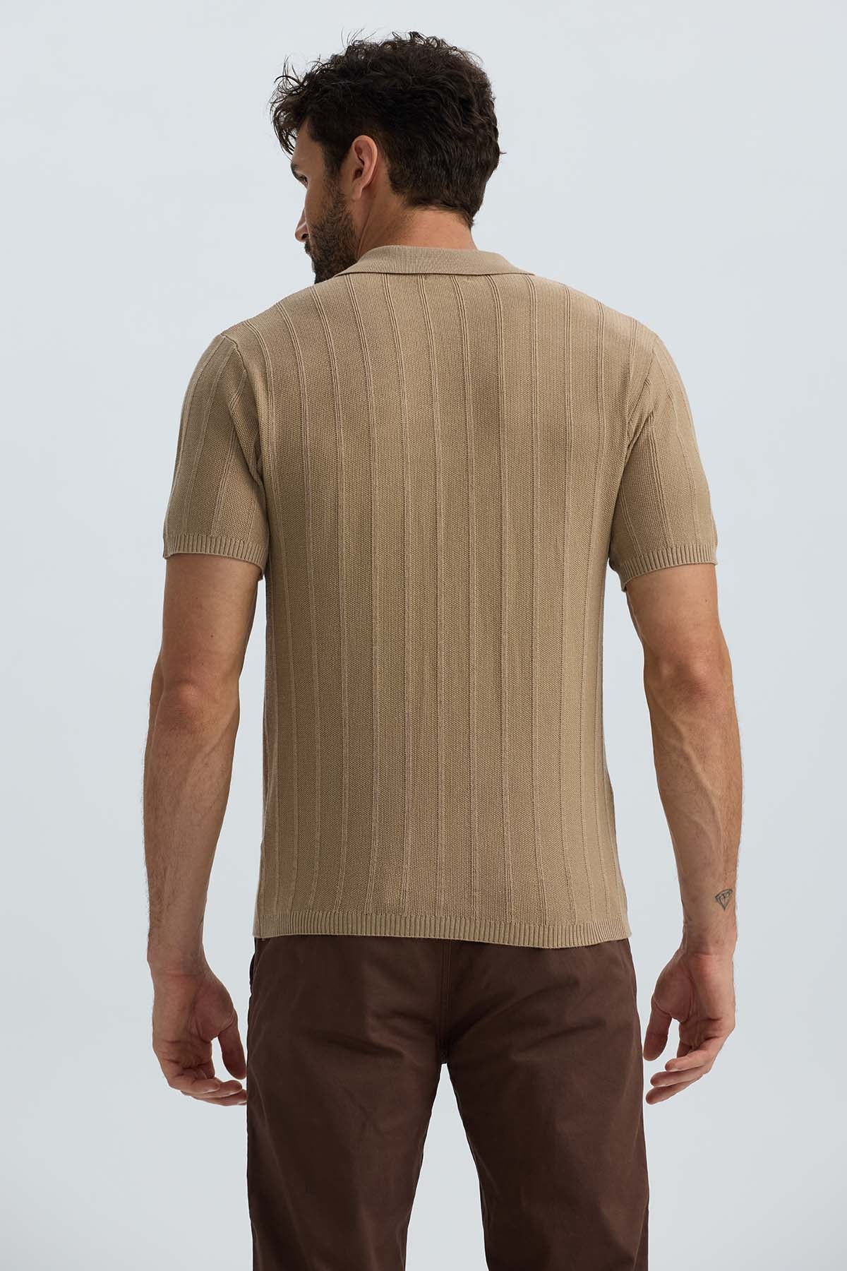 Polera Hombre Tejida Lineas Camel
