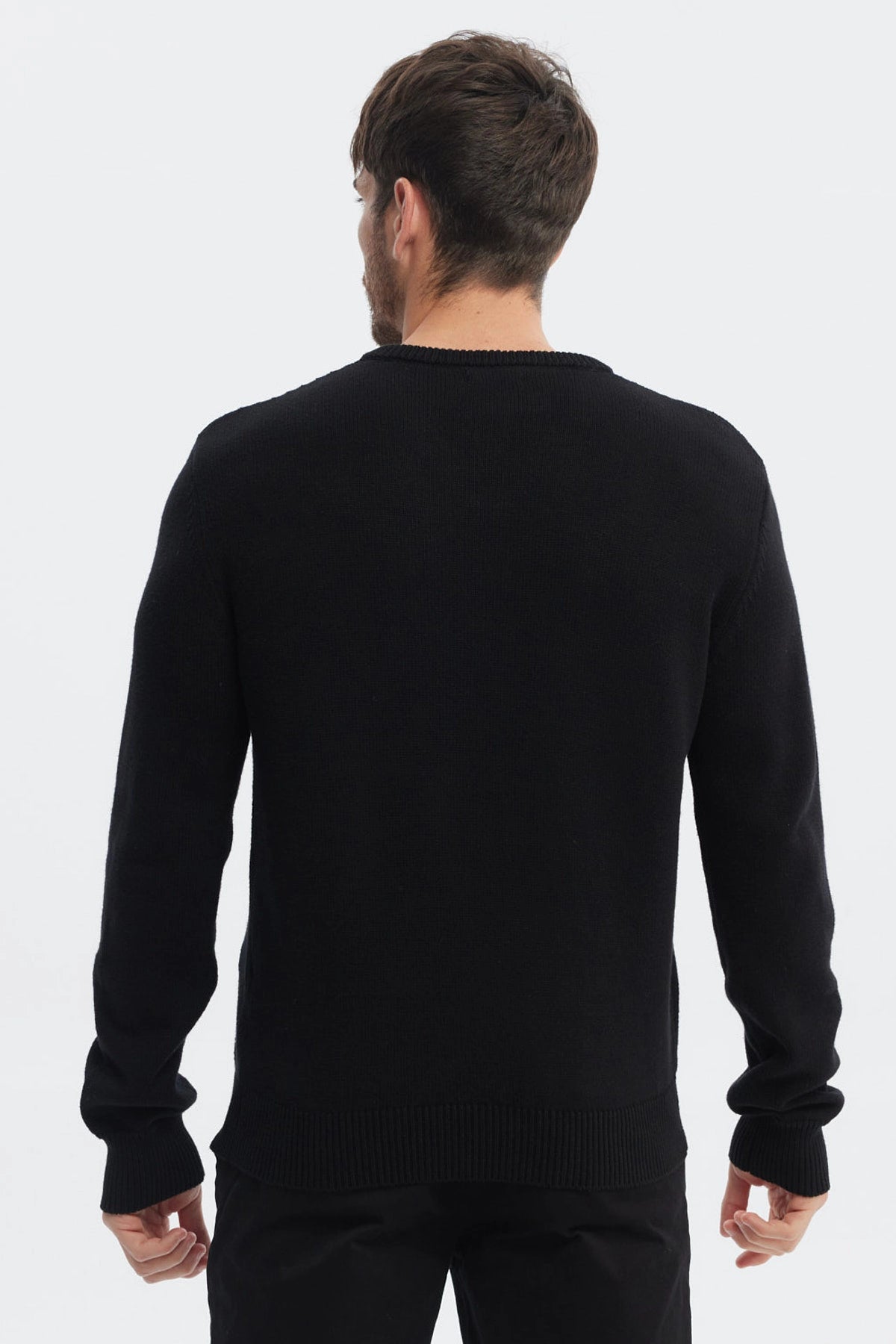 Sweater Hombre Básico Negro