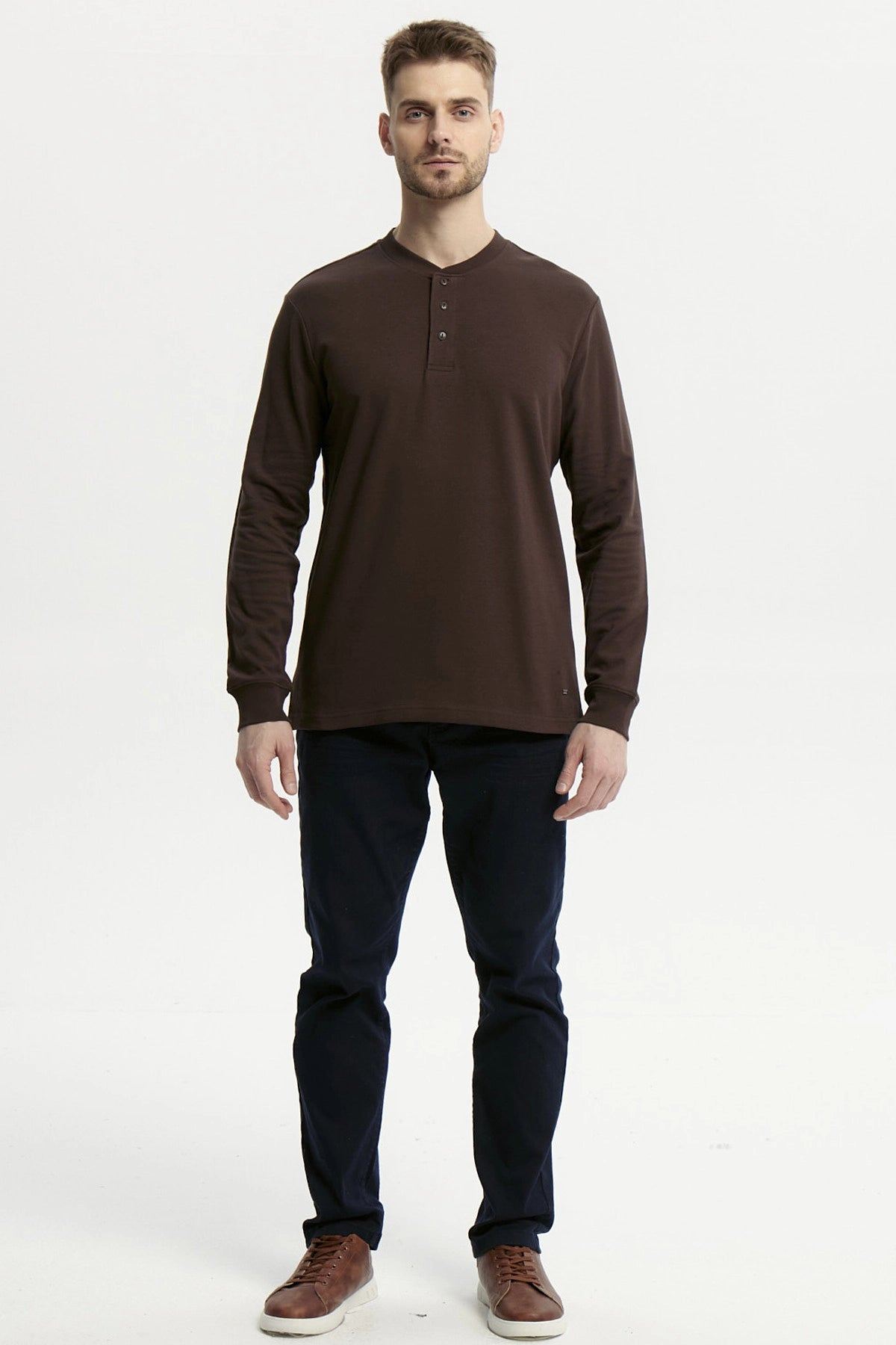 Polera Hombre Slim Chocolate
