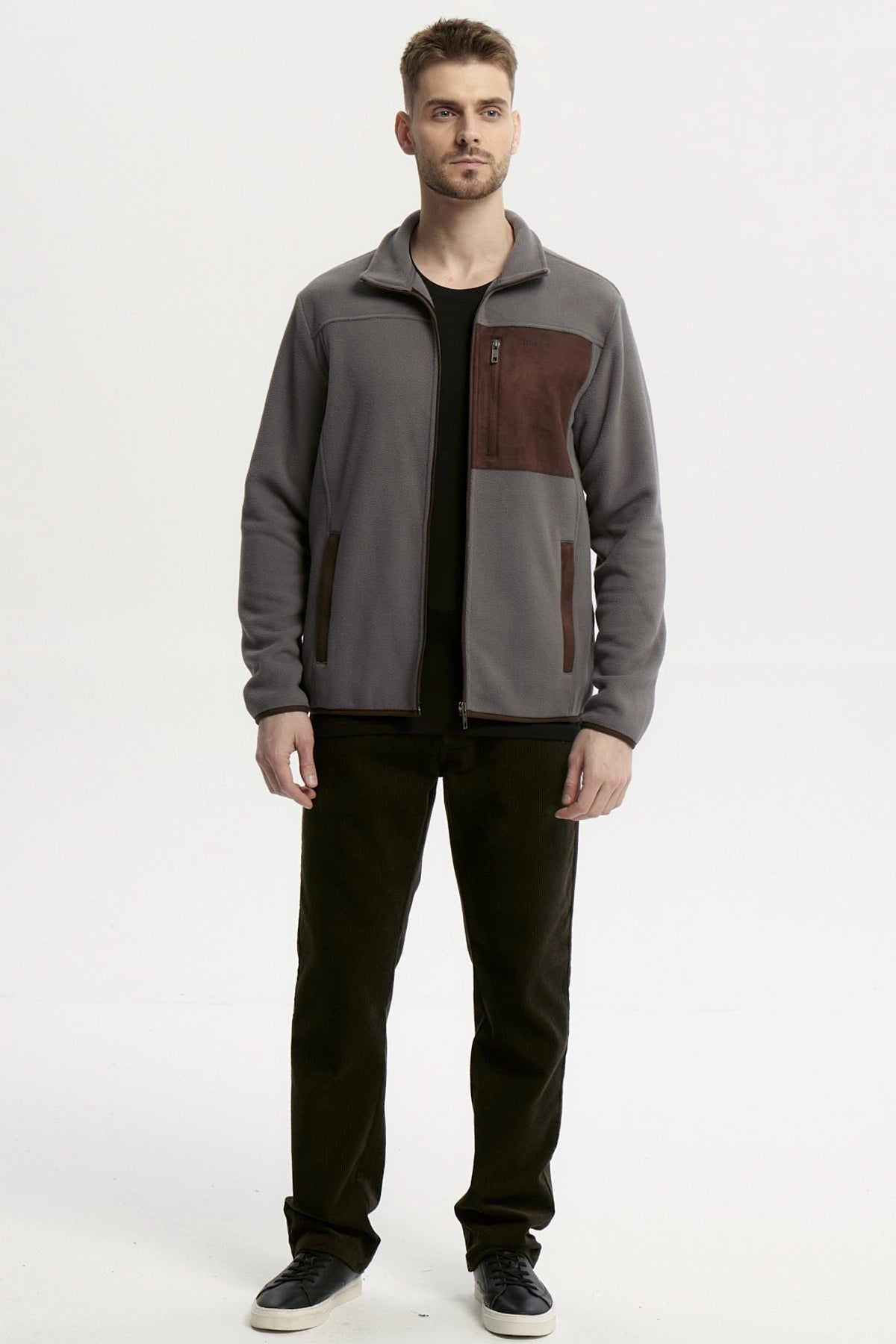 Polar Hombre Slim Cuello Con Cierre Gris