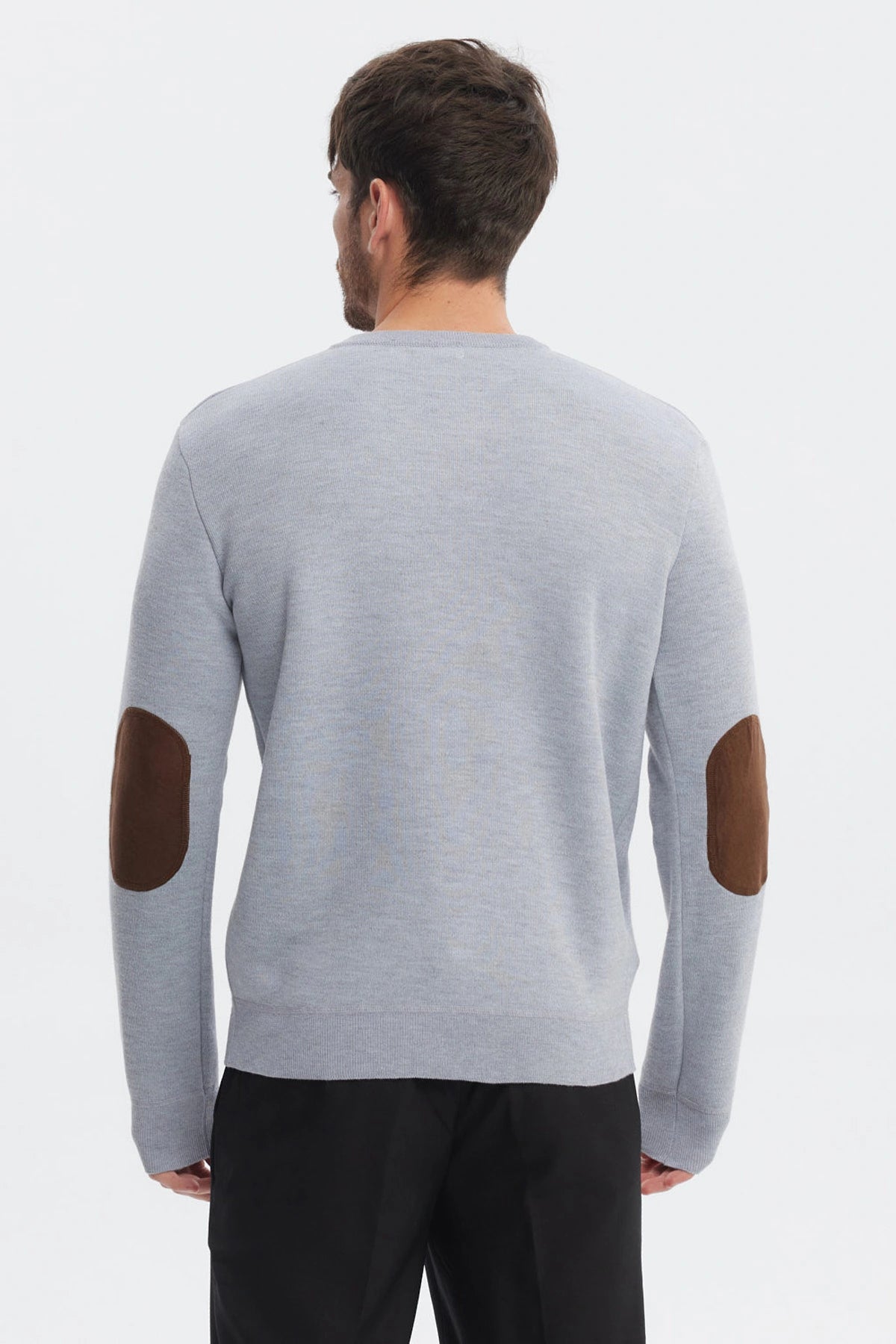 Sweater Hombre Slim Cuello V Gris