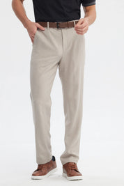 Pantalón hombre slim kaki liso sin estampa con ajuste cómodo y moderno perfecto para cualquier ocasión casual o formal