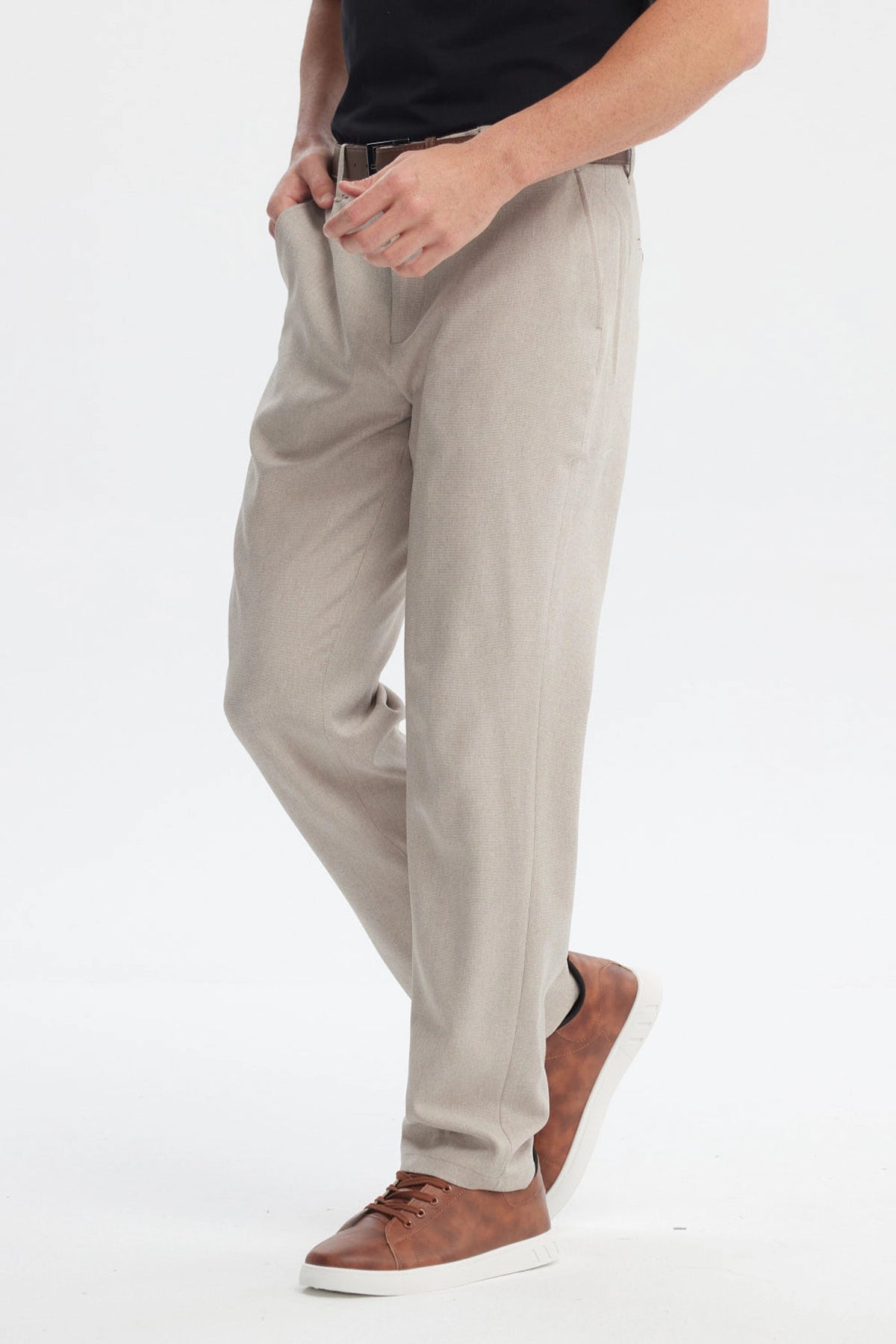 Pantalón hombre slim kaki liso sin estampa con ajuste cómodo y moderno perfecto para cualquier ocasión casual o formal