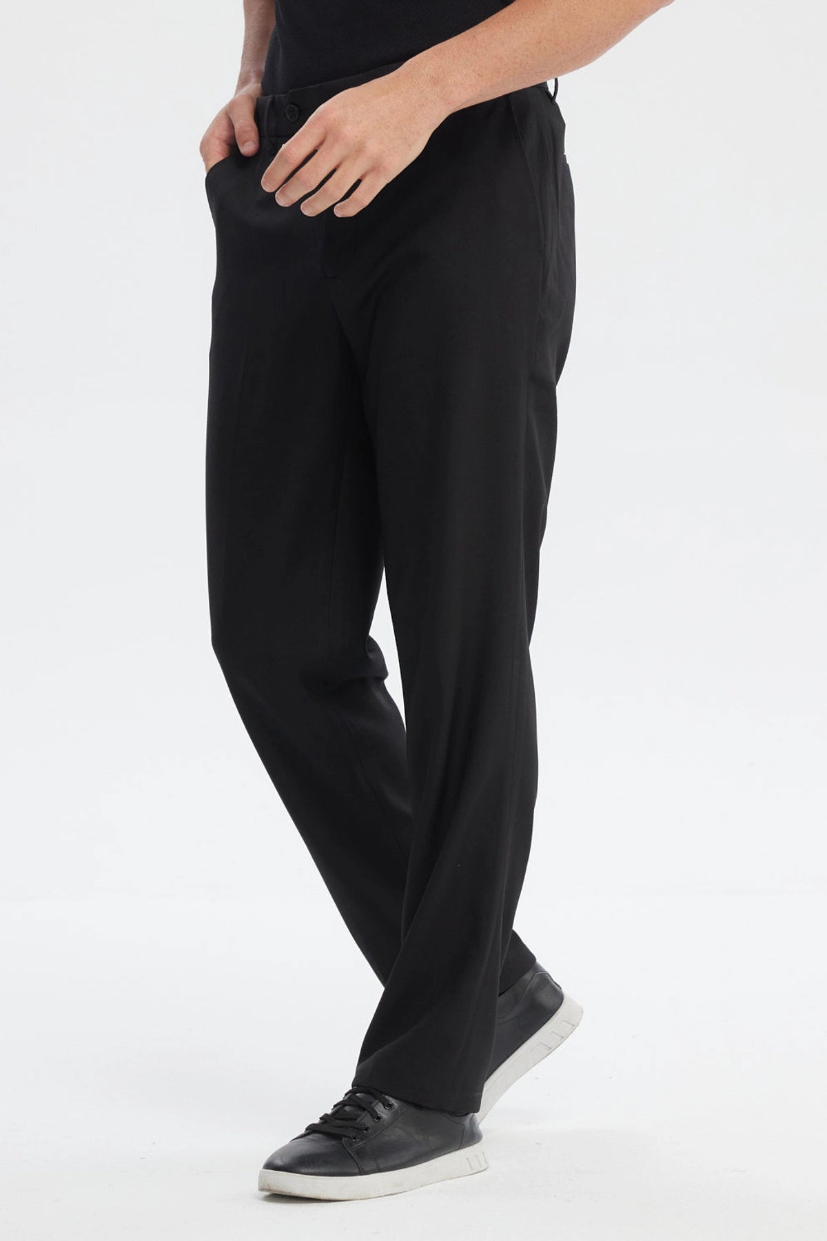 Pantalón slim negro para hombre sin estampa diseño liso con corte elegante y ajuste cómodo ideal para ocasiones formales