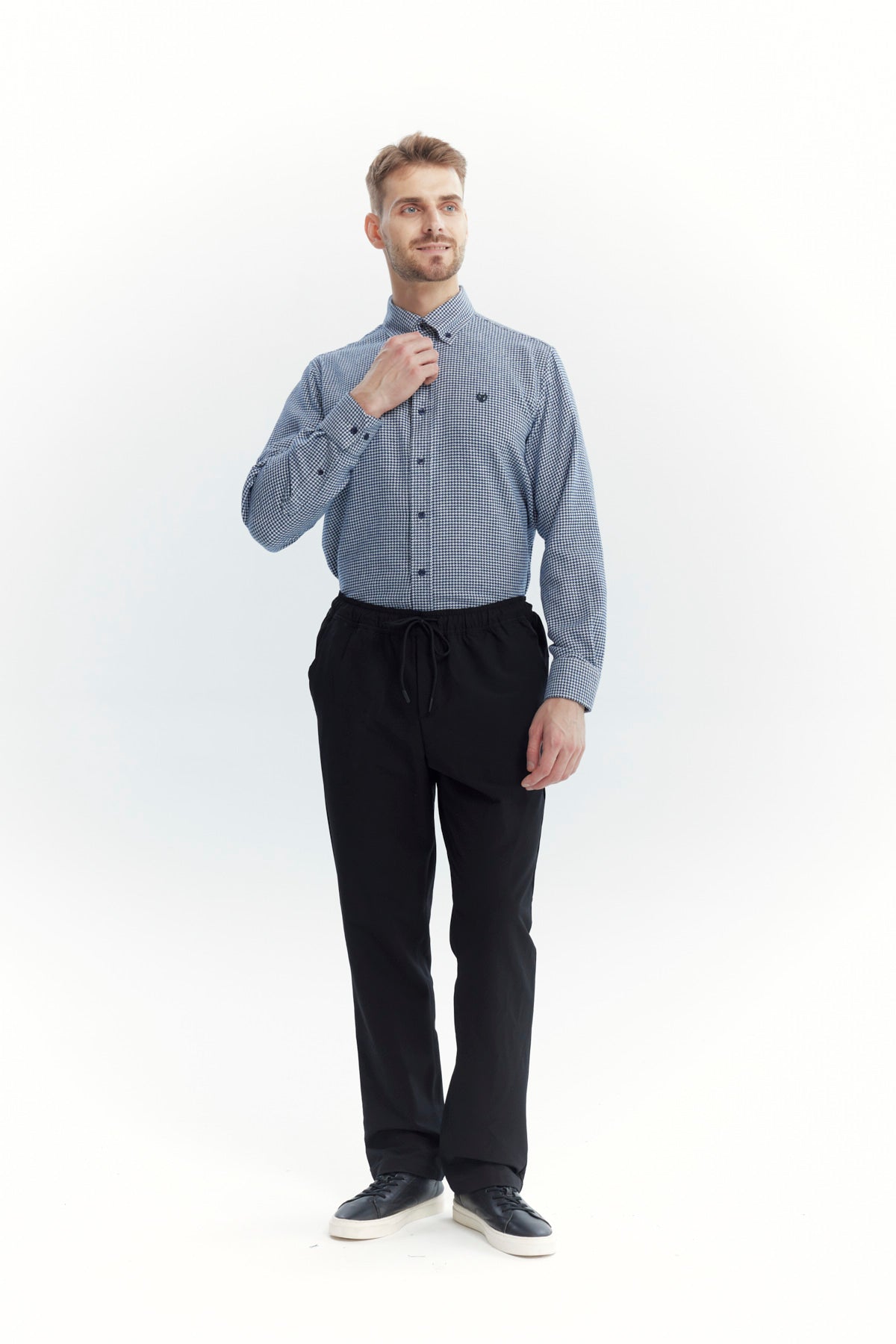 Pantalón Hombre Calce Recto Negro