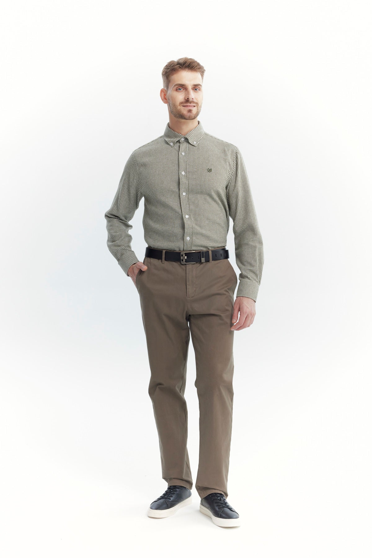 Pantalón Hombre Calce Recto Café